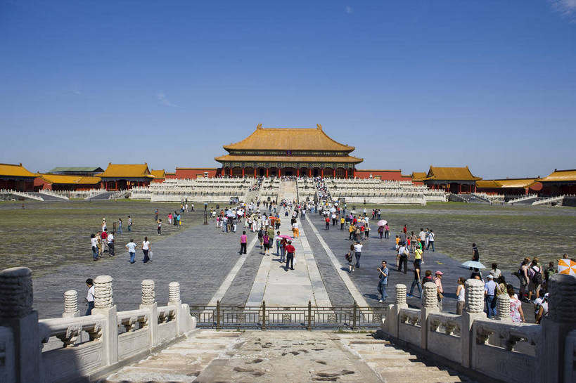 故宫,横图,室外,白天,正面,建筑,北京,中国,亚洲,游客,房屋,历史,古代,白云,天空,中国文化,东亚,中华人民共和国,古远,皇家,传统文化,bj174