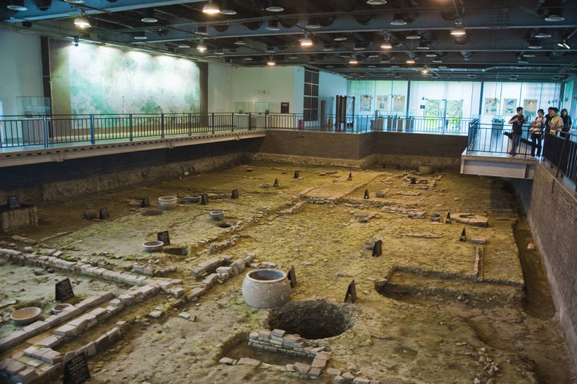 博物馆,横图,彩色,室内,白天,旅游,度假,名胜古迹,标志建筑,地标,建筑,中国,亚洲,遗迹,建筑群,古典,古迹,文物,娱乐,建设,古建筑,享受,休闲,旅游胜地,放松,摄影,四川省,古文明,东亚,成都,中华人民共和国,杜甫草堂,旅行,bj174