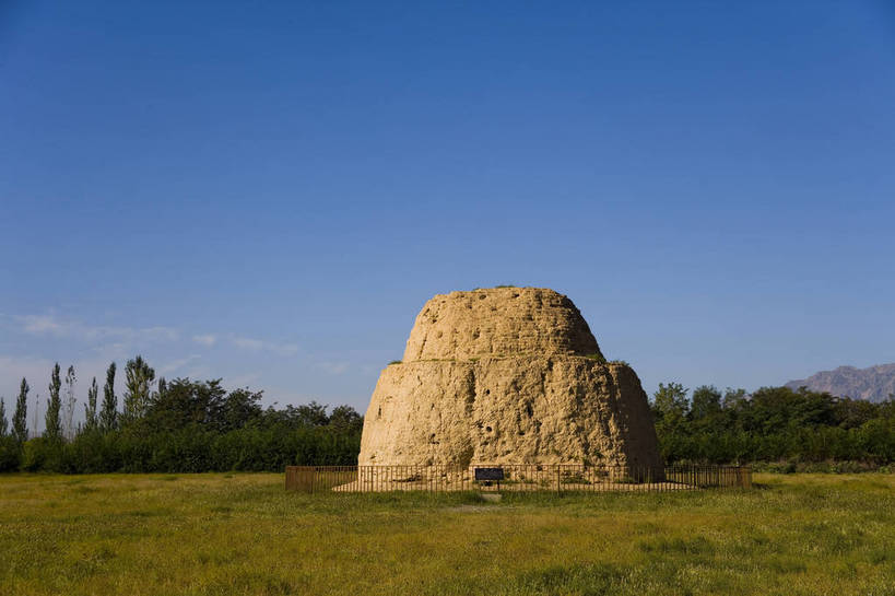 无人,横图,彩色,室外,特写,白天,旅游,度假,名胜古迹,标志建筑,地标,建筑,中国,亚洲,遗迹,文化遗产,古迹,文物,娱乐,建设,古建筑,享受,休闲,旅游胜地,放松,摄影,人文景观,古代建筑,陵墓,中国文化,古文明,东亚,宁夏,西夏王陵,银川,中华人民共和国,旅行,bj174