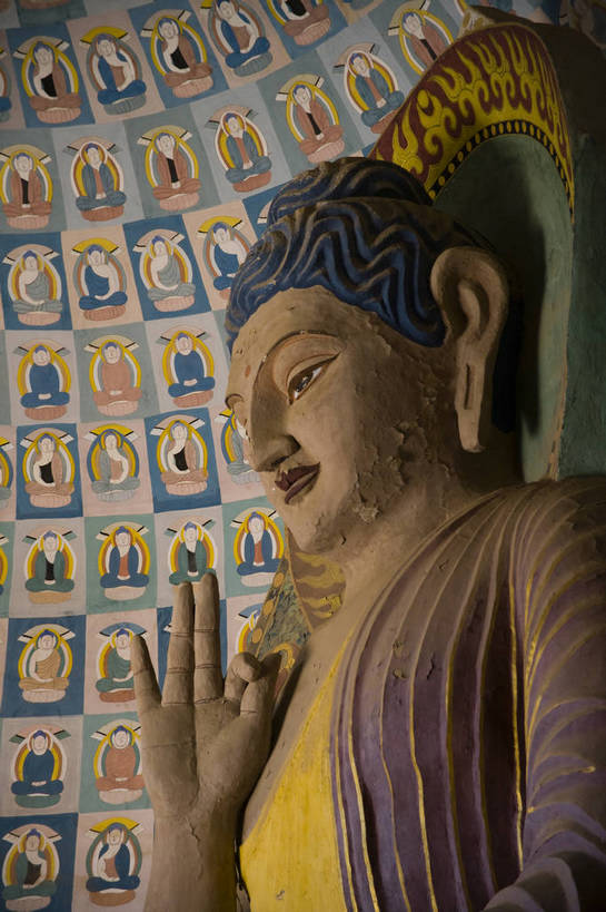 无人,竖图,彩色,室内,特写,白天,旅游,度假,名胜古迹,标志建筑,地标,建筑,中国,亚洲,遗迹,佛像,文化遗产,古迹,文物,娱乐,建设,佛,古建筑,壁画,享受,休闲,旅游胜地,放松,竖,摄影,人文景观,古代建筑,古堡,中国文化,古文明,东亚,火焰山,吐鲁番,新疆,中华人民共和国,新疆维吾尔自治区,西北地区,旅行,火洲,吐鲁番地区,新,阿斯塔那古墓群,bj174