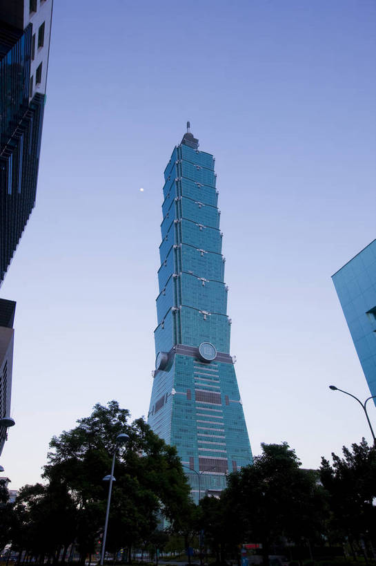 无人,竖图,彩色,室外,白天,旅游,度假,名胜古迹,城市风光,标志建筑,大厦,地标,建筑,台湾,中国,亚洲,遗迹,古迹,文物,娱乐,建设,古建筑,蓝天,享受,休闲,旅游胜地,商务楼,放松,竖,摄影,城市建筑,古文明,东亚,101大厦,台北,台北101,台北101大楼,港澳台,中华人民共和国,省会,台北市,台湾省,台北101大厦,台北国际金融中心,信义区,旅行,台,bj174