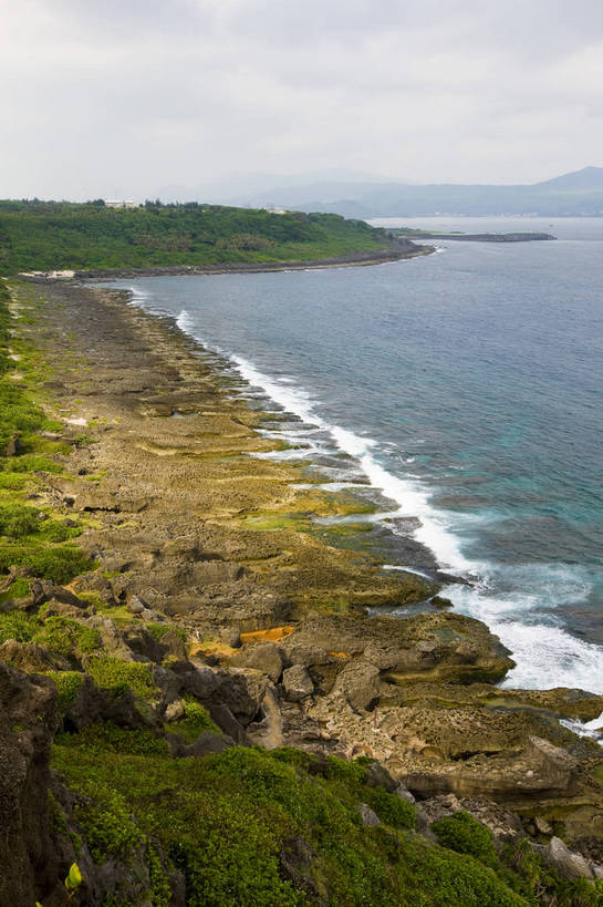 无人,公园,竖图,彩色,室外,白天,旅游,度假,名胜古迹,标志建筑,地标,建筑,台湾,中国,亚洲,遗迹,海岸,海湾,古迹,文物,娱乐,建设,古建筑,蓝天,享受,休闲,旅游胜地,放松,竖,摄影,海滨,古文明,东亚,垦丁国家公园,屏东县,港澳台,中华人民共和国,台湾省,海,旅行,屏,屏东,屏县,恒春半岛,珊瑚礁岛,台,猫鼻头,bj174