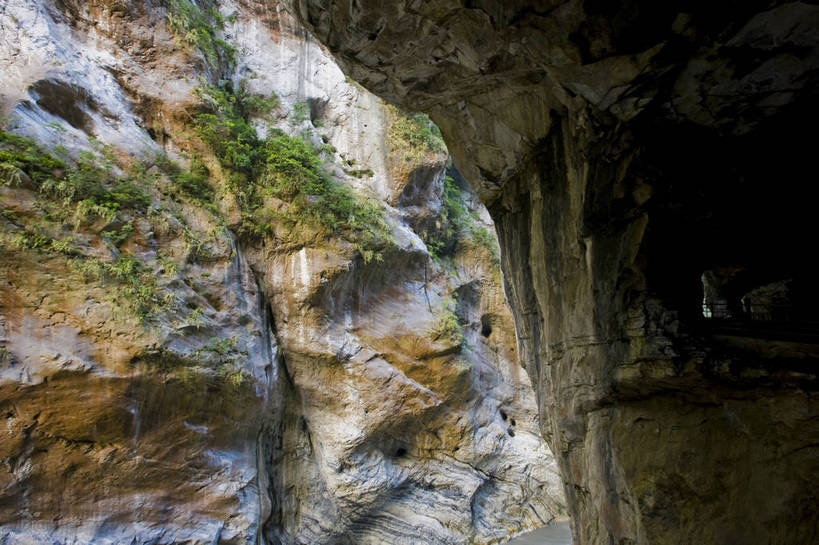 无人,公园,横图,彩色,室外,白天,旅游,度假,名胜古迹,山,树林,峡谷,标志建筑,地标,建筑,台湾,中国,亚洲,遗迹,景观,山谷,古迹,文物,娱乐,建设,古建筑,自然,溪水,享受,休闲,旅游胜地,放松,摄影,国家公园,古文明,东亚,花莲县,南投县,港澳台,中华人民共和国,台湾省,台中,台中市,太鲁阁国家公园,花莲,南投,次高太鲁阁国立公园,台,台湾太鲁阁国家公园,太鲁阁,bj174