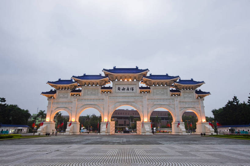 横图,彩色,室内,白天,旅游,度假,名胜古迹,标志建筑,地标,建筑,台湾,中国,亚洲,遗迹,牌楼,古迹,文物,娱乐,建设,古建筑,现代建筑,享受,休闲,旅游胜地,放松,摄影,蒋介石,蒋介石纪念堂,中正纪念堂,总统,古文明,东亚,台北,港澳台,中华人民共和国,省会,台北市,台湾省,蒋公纪念堂,中正区,旅行,校长,台,委员长,志清,瑞元,蒋中正,bj174