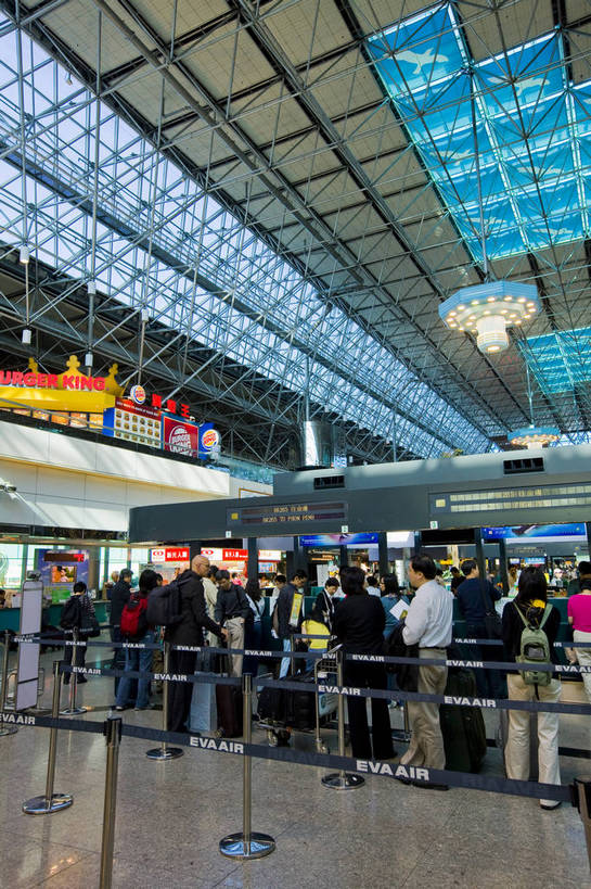 机场,竖图,彩色,室内,白天,飞机场,建筑,台湾,中国,亚洲,候机厅,大厅,现代建筑,旅客,地标建筑,竖,摄影,东亚,台北,中华人民共和国,国际机场,桃园机场,bj174