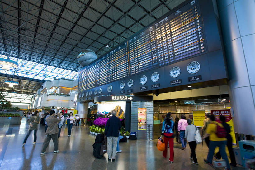 机场,横图,彩色,室内,白天,飞机场,建筑,台湾,中国,亚洲,候机厅,大厅,现代建筑,旅客,地标建筑,摄影,东亚,台北,中华人民共和国,国际机场,桃园机场,bj174