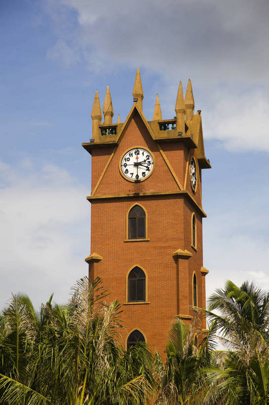 无人,竖图,彩色,室外,特写,白天,旅游,树林,植物,标志建筑,地标,建筑,椰树,叶子,中国,亚洲,景观,建筑群,钟楼,绿叶,古典,建设,树,树木,海南,绿色,天空,自然,嫩叶,旅游胜地,竖,摄影,生长,成长,东亚,中华人民共和国,海口,叶,叶片,钟,棕榈,椰子树,旅行,bj174