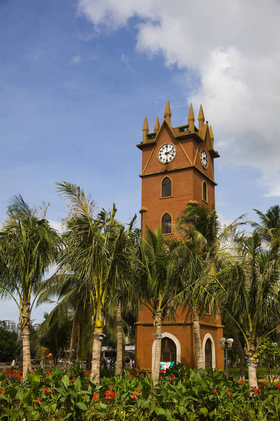 无人,花园,竖图,彩色,室外,特写,白天,旅游,树林,植物,标志建筑,地标,建筑,椰树,叶子,中国,亚洲,景观,建筑群,钟楼,绿叶,古典,建设,树,树木,海南,绿色,天空,自然,嫩叶,旅游胜地,竖,摄影,生长,成长,东亚,中华人民共和国,海口,叶,叶片,钟,棕榈,椰子树,旅行,bj174