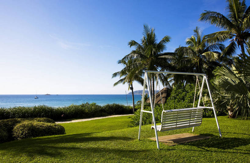 无人,横图,彩色,室外,白天,旅游,草坪,沙滩,椰树,椅子,三亚,中国,亚洲,云,海南,天空,自然,绿地,秋千,休闲,旅游胜地,摄影,风光,海滨,东亚,中华人民共和国,海,海滩,旅行,亚龙湾,bj174