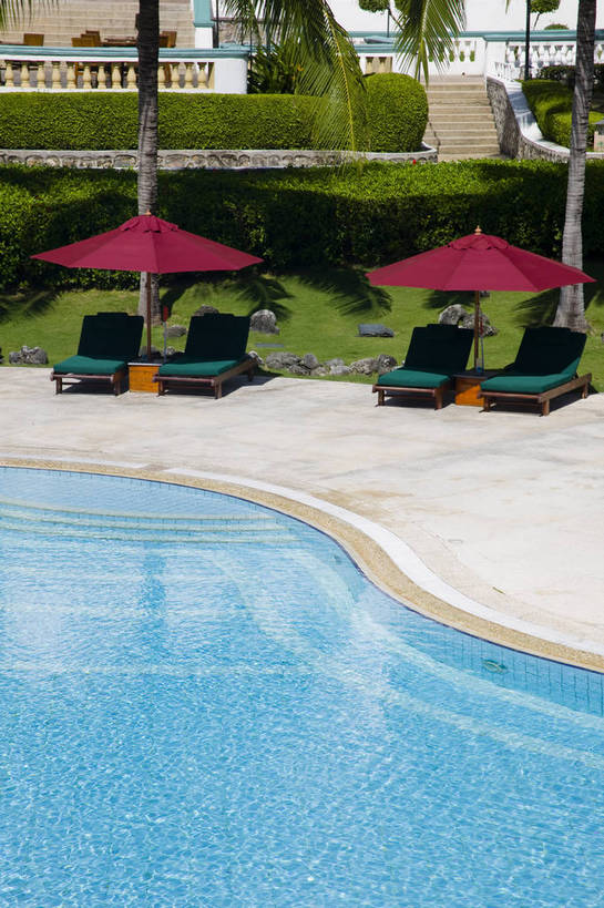 无人,竖图,彩色,室外,特写,白天,旅游,建筑,酒店,三亚,中国,亚洲,躺椅,景观,海湾,海南,天空,休闲,旅游胜地,竖,摄影,海南省,度假村,东亚,三亚市,中华人民共和国,华南地区,琼,旅行,旅店,亚龙湾,亚龙湾国家旅游度假区,三亚凯莱度假酒店,bj174