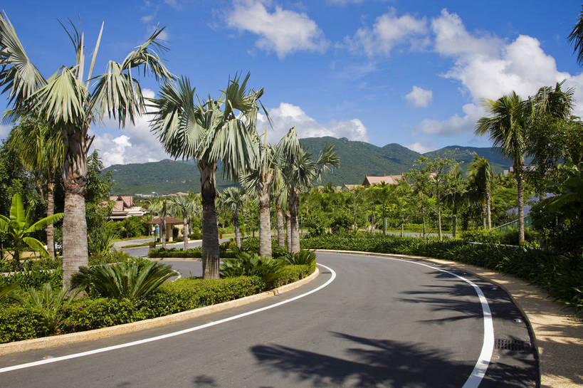 无人,横图,彩色,室外,白天,旅游,草坪,树林,道路,建筑,酒店,公路,椰树,三亚,中国,亚洲,景观,海湾,海南,天空,绿地,旅游胜地,摄影,海南省,度假村,东亚,三亚市,中华人民共和国,华南地区,琼,旅行,亚龙湾,亚龙湾国家旅游度假区,金茂三亚丽思卡尔顿酒店,bj174