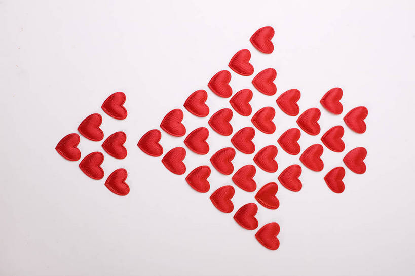 无人,横图,彩色,室内,静物,中国,情人节,许多,节日,图案,图片,图形,很多,文化,箭头,物品,装饰品,饰品,多个,心形,摄影,陈列,东亚,红心,影棚拍摄,bj174