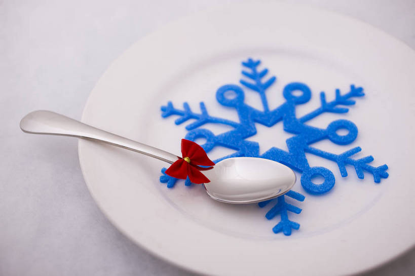 无人,横图,彩色,室内,静物,中国,图片,勺子,雪花,艺术品,装饰品,两个,蝴蝶结,调羹,汤匙,摄影,礼品,东亚,影棚拍摄,羹匙,bj174