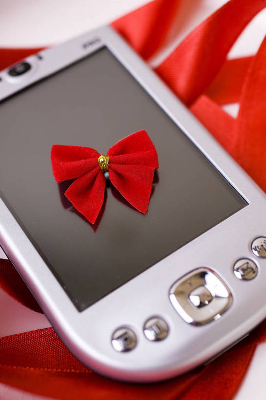无人,竖图,彩色,室内,静物,电话,手机,中国,图片,艺术品,装饰品,两个,彩带,蝴蝶结,竖,摄影,礼品,掌上电脑,东亚,影棚拍摄,bj174