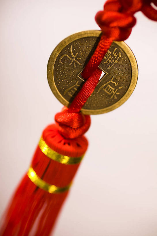 无人,竖图,彩色,室内,特写,静物,中国,图片,装饰品,一个,饰品,中国结,竖,摄影,单个,铜板,中国文化,东亚,铜钱,影棚拍摄,传统文化,bj174