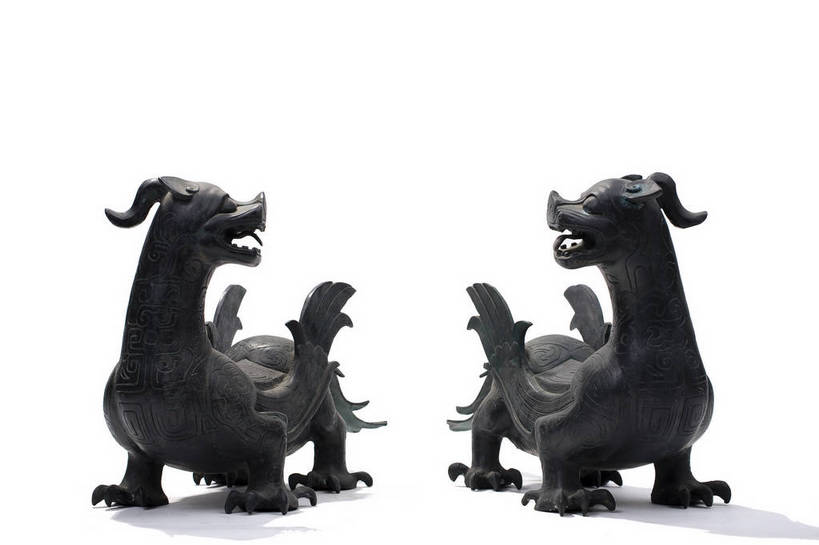 横图,彩色,静物,金属制品,中国,金属,神兽,雕刻,图片,文化遗产,艺术品,古典,历史,文化,文物,装饰品,古代,两个,工艺品,摄影,古董,古物,中国文化,古玩,东亚,青铜,青铜器,古远,古代文明,美术工艺,影棚拍摄,传统文化,青铜制品,错金银双翼神兽,bj174