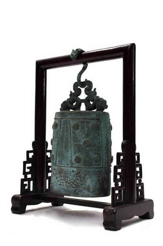 竖图,彩色,静物,中国,雕刻,图片,文化遗产,艺术品,历史,文物,装饰品,古代,祈愿,一个,摄影,单个,古董,祈求,信号,中国文化,报时,东亚,召集,青铜器,古远,古代文明,美术工艺,鸣钟,钟,影棚拍摄,传统文化,bj174