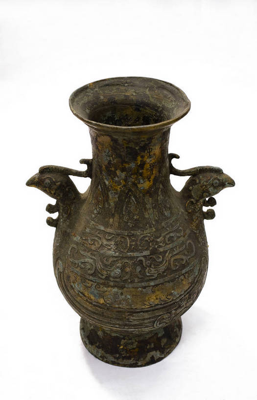 竖图,彩色,静物,金属制品,中国,金属,雕刻,壶,图片,文化遗产,艺术品,历史,文物,水壶,装饰品,古代,一个,茶壶,容器,摄影,单个,古董,中国文化,东亚,青铜器,古远,古代文明,美术工艺,影棚拍摄,传统文化,铜壶,bj174