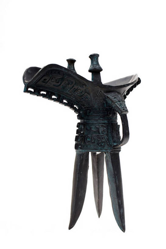 竖图,彩色,静物,杯子,中国,雕刻,图片,文化遗产,艺术品,历史,文物,装饰品,古代,一个,酒杯,摄影,单个,古董,中国文化,东亚,青铜器,古远,古代文明,美术工艺,影棚拍摄,传统文化,爵,爵杯,商妇好爵,bj174