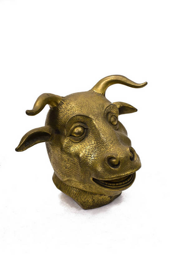 竖图,彩色,静物,雕塑,中国,艺术,装饰,雕刻,雕像,图片,文化遗产,艺术品,历史,文物,装饰品,古代,一个,工艺品,摄影,单个,古董,纪念,美术,中国文化,主题,陈列,东亚,功能,美学,青铜器,古远,古代文明,美术工艺,影棚拍摄,铜雕,传统文化,兽首,bj174