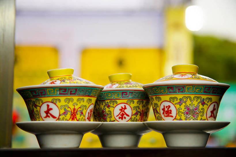 横图,彩色,室外,白天,茶,静物,中国,风俗,瓷器,图片,杯,传统,三个,汉字,精神,摄影,精致,物体,中国文化,东亚,制度,茶杯,传统文化,bj174