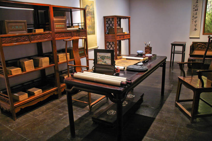 横图,彩色,白天,家具,书房,书架,桌子,静物,椅子,中国,图片,文化遗产,历史,文物,文具,古代,书柜,摄影,字画,古董,明朝,文房四宝,中国文化,东亚,朝代,古远,古代文明,传统文化,明代,bj174