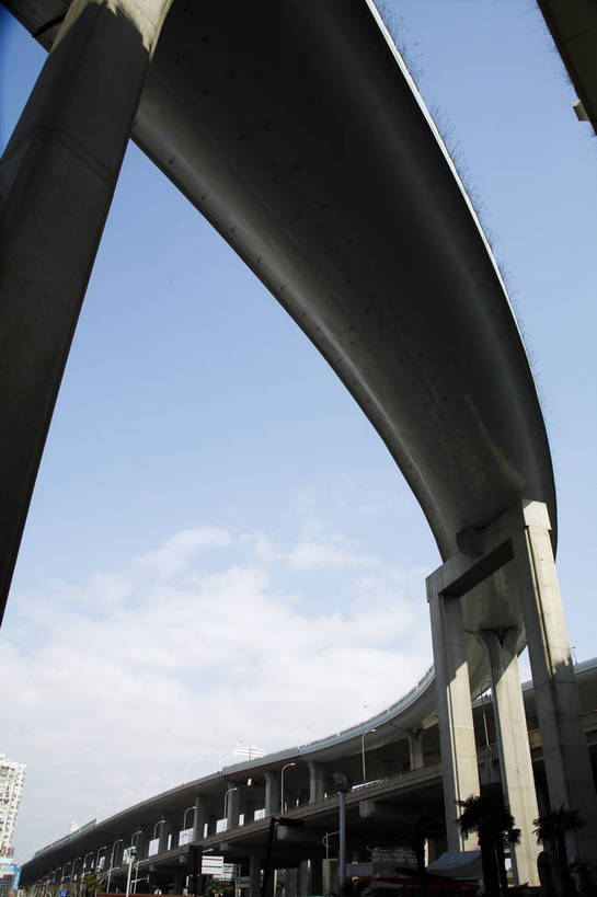 竖图,彩色,室外,特写,白天,仰视,旅游,度假,名胜古迹,城市风光,标志建筑,城市,道路,地标,建筑,立交桥,路,公路,上海,中国,局部,遗迹,图片,高架,交通,都市,古迹,文物,娱乐,建设,古建筑,享受,休闲,旅游胜地,放松,摄影,古文明,立体交通,东亚,马路,快速路,bj174