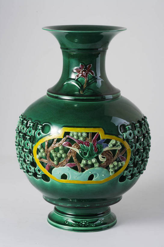 竖图,彩色,静物,中国,彩绘,瓷器,图片,陶瓷,文化遗产,艺术品,历史,文物,装饰品,古代,一个,工艺品,摄影,单个,古董,中国文化,瓷瓶,东亚,古远,彩釉,古代文明,美术工艺,影棚拍摄,传统文化,bj174