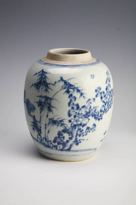 竖图,彩色,静物,中国,彩绘,瓷器,罐子,图片,陶瓷,文化遗产,陶瓷制品,艺术品,历史,文物,装饰品,古代,一个,瓶子,工艺品,摄影,单个,古董,青花瓷,中国文化,东亚,古远,彩釉,古代文明,美术工艺,影棚拍摄,传统文化,bj174