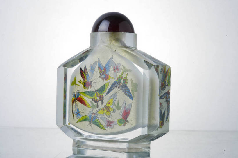 横图,彩色,静物,玻璃,中国,透明,彩绘,图片,文化遗产,艺术品,历史,文物,装饰品,古代,一个,玻璃瓶,工艺品,摄影,单个,古董,中国文化,东亚,鼻烟壶,古远,彩釉,古代文明,美术工艺,影棚拍摄,传统文化,bj174