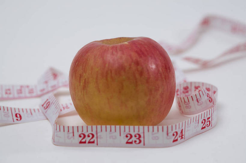 横图,彩色,特写,白天,苹果,静物,水果,中国,亚洲,图片,食品,一个,尺,软尺,摄影,东亚,影棚拍摄,bj174