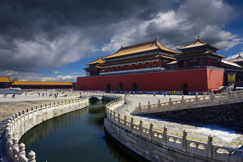 故宫,宫殿,栏杆,横图,彩色,旅游,度假,名胜古迹,标志建筑,地标,建筑,北京,中国,亚洲,遗迹,图片,墙,文化遗产,乌云,建筑群,云层,古典,合成,古迹,历史,文物,娱乐,建设,古建筑,石桥,午门,现代建筑,建筑物,墙壁,墙面,古代,红色,蓝天,天空,紫禁城,享受,休闲,旅游胜地,放松,摄影,城楼,文明,中国文化,特效,金水桥,古文明,东亚,中华人民共和国,门楼,古远,古代文明,河,旅行,皇宫,bj174