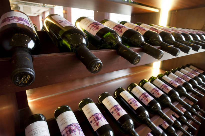 红酒,横图,彩色,特写,静物,中国,亚洲,局部,图片,食品,甜点,酒架,美食,酒,物品,食物,休闲,摄影,东亚,中华人民共和国,bj174