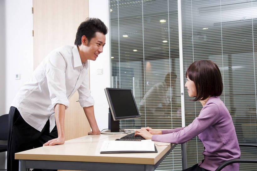 东方人,两个人,商务人士,商务男性,商务女性,办公室,微笑,横图,彩色,室内,白天,衬衫,商务,成功,合作,信心,职员,电脑,中国,亚洲,套装,正装,工作,图片,现代建筑,笔记本,美女,金融,摄影,经济,操作,玻璃墙,商务装,贸易,工薪阶层,东亚,百页窗,友情,男人,男性,女人,女性,亚洲人,中国人,年轻人,白领,上班族,交谈,坐着,半身,衬衣,高兴,办公,商业,bj174