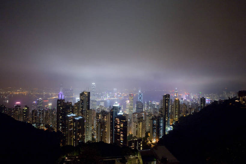 无人,横图,彩色,室外,旅游,度假,名胜古迹,山,标志建筑,城市,地标,建筑,夜景,香港,中国,远眺,遗迹,图片,建筑群,海湾,古迹,文物,娱乐,建设,现代,古建筑,地标建筑,享受,休闲,旅游胜地,摩天大厦,放松,都市风光,文明,中国文化,古文明,灯火辉煌,繁荣,太平山,旅行,bj174