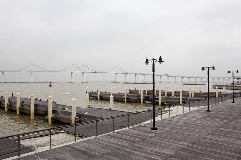 无人,码头,横图,彩色,室外,白天,旅游,度假,名胜古迹,标志建筑,城市,地标,建筑,街道,澳门,中国,遗迹,图片,建筑群,桥,古典,古迹,文物,娱乐,建设,跨海大桥,古建筑,地标建筑,享受,休闲,旅游胜地,放松,都市风光,文明,中国文化,古文明,渔人码头,繁荣,旅行,bj174