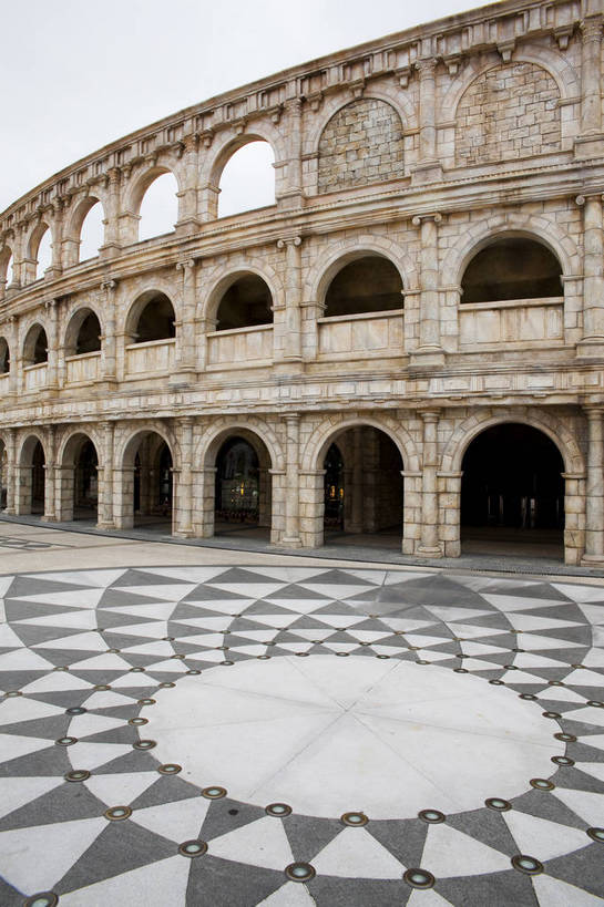 无人,竖图,彩色,室外,白天,旅游,度假,名胜古迹,标志建筑,城市,地标,建筑,街道,澳门,中国,遗迹,图片,建筑群,古典,古迹,文物,娱乐,建设,古建筑,地标建筑,享受,休闲,旅游胜地,放松,都市风光,文明,中国文化,古文明,渔人码头,繁荣,旅行,bj174