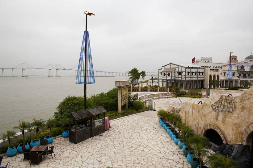 无人,横图,彩色,室外,白天,旅游,度假,名胜古迹,标志建筑,城市,地标,建筑,街道,澳门,中国,遗迹,图片,建筑群,桥,古典,古迹,文物,娱乐,建设,跨海大桥,古建筑,地标建筑,享受,休闲,旅游胜地,放松,都市风光,文明,中国文化,古文明,渔人码头,繁荣,旅行,bj174