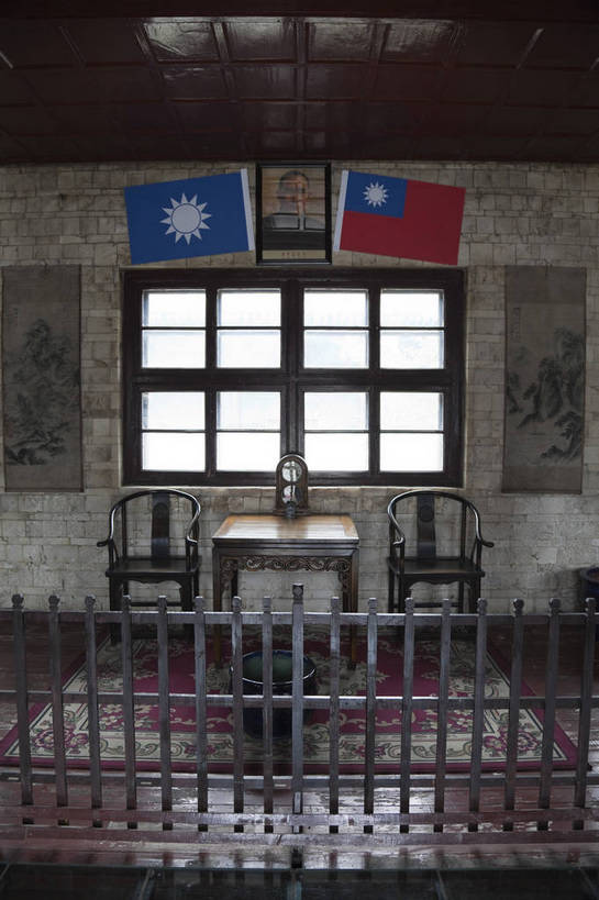 无人,家,竖图,室内,特写,白天,旅游,度假,名胜古迹,门厅,标志建筑,地标,建筑,遗迹,房屋,屋子,公寓,古迹,文物,娱乐,建设,古建筑,洋房,楼房,历史建筑,住宅,陈设,享受,休闲,旅游胜地,放松,中国文化,古文明,青海,西宁,将领,上将,中将,旅行,房子,传统文化,马步芳,bj174