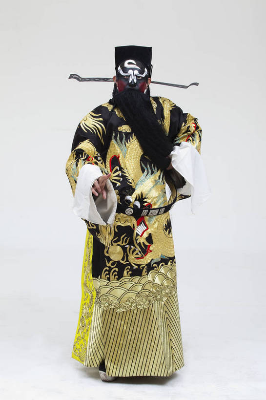 中年人,一个人,演员,竖图,彩色,白色背景,正面,化妆,北京,中国,亚洲,仅一个人,表演,艺术,造型,鲜艳,头饰,图片,注视,文化,脸谱,观察,看,站着,表情,竖,姿势,摄影,服饰,观看,动作,察看,关注,中国文化,戏剧,民族服饰,演出服,京剧,东亚,戏曲,国粹,包公,男人,中国人,全身,影棚拍摄,化装,中国戏曲,传统文化,舞台妆,角色,花脸,净,bj174