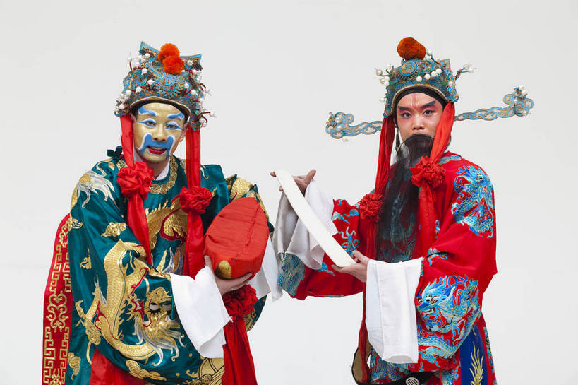 中年人,一个人,演员,横图,彩色,白色背景,正面,化妆,北京,中国,亚洲,仅一个人,表演,艺术,造型,鲜艳,头饰,图片,注视,文化,脸谱,观察,看,站着,表情,姿势,摄影,服饰,观看,动作,察看,关注,中国文化,戏剧,民族服饰,演出服,京剧,东亚,戏曲,国粹,文财神,武财神,男人,中国人,半身,影棚拍摄,化装,中国戏曲,传统文化,舞台妆,角色,老生,须生,正生,bj174