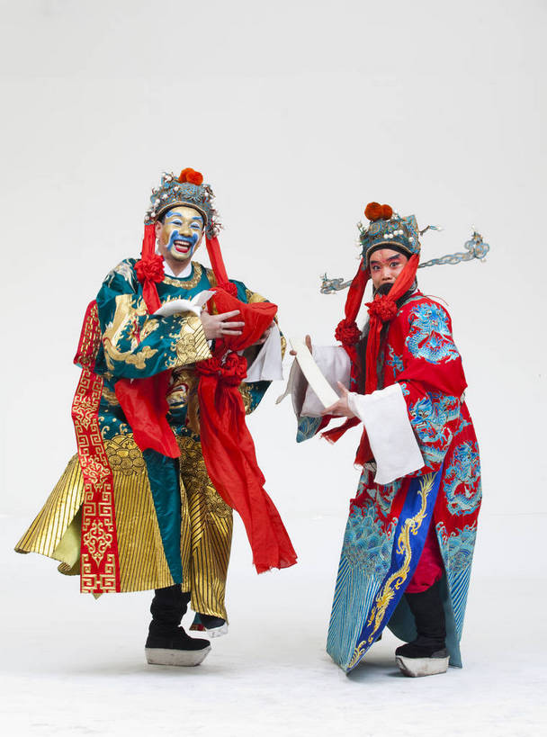 中年人,一个人,演员,竖图,彩色,白色背景,正面,化妆,北京,中国,亚洲,仅一个人,表演,艺术,造型,鲜艳,头饰,图片,注视,文化,脸谱,观察,看,站着,表情,竖,姿势,摄影,服饰,观看,动作,察看,关注,中国文化,戏剧,民族服饰,演出服,京剧,东亚,戏曲,国粹,文财神,武财神,男人,中国人,全身,影棚拍摄,化装,中国戏曲,传统文化,舞台妆,角色,老生,须生,正生,bj174