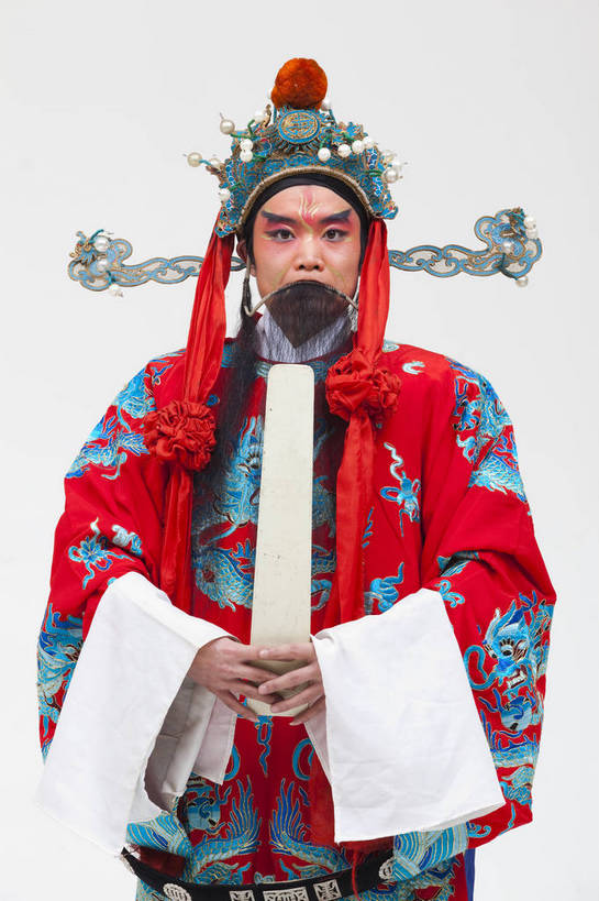 中年人,一个人,演员,竖图,彩色,白色背景,正面,化妆,北京,中国,亚洲,仅一个人,表演,艺术,造型,鲜艳,头饰,图片,注视,文化,脸谱,观察,看,站着,表情,竖,姿势,摄影,服饰,观看,动作,察看,关注,中国文化,戏剧,民族服饰,演出服,京剧,东亚,戏曲,国粹,文财神,武财神,男人,中国人,半身,影棚拍摄,化装,中国戏曲,传统文化,舞台妆,角色,老生,须生,正生,bj174