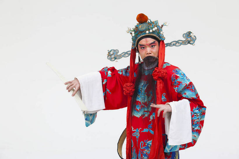 中年人,一个人,演员,横图,彩色,白色背景,正面,化妆,北京,中国,亚洲,仅一个人,表演,艺术,造型,鲜艳,头饰,图片,注视,文化,脸谱,观察,看,站着,表情,姿势,摄影,服饰,观看,动作,察看,关注,中国文化,戏剧,民族服饰,演出服,京剧,东亚,戏曲,国粹,文财神,武财神,男人,中国人,半身,影棚拍摄,化装,中国戏曲,传统文化,舞台妆,角色,老生,须生,正生,bj174