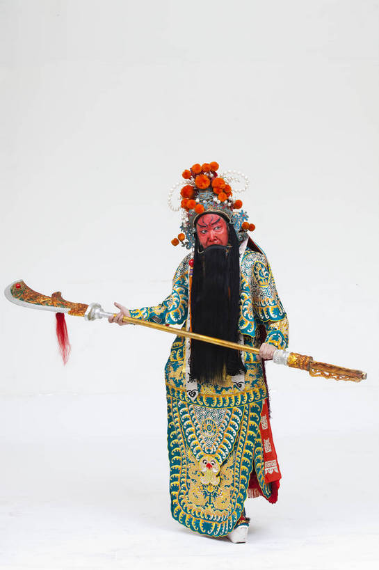 中年人,一个人,演员,竖图,彩色,白色背景,正面,化妆,北京,中国,亚洲,仅一个人,表演,艺术,造型,鲜艳,头饰,图片,注视,文化,脸谱,观察,看,站着,表情,竖,姿势,摄影,服饰,观看,动作,察看,关注,中国文化,戏剧,民族服饰,演出服,京剧,东亚,国粹,美猴王,男人,中国人,全身,影棚拍摄,化装,中国戏曲,武生,传统文化,舞台妆,bj174