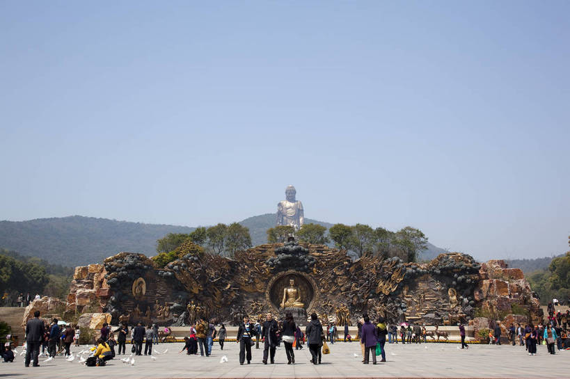 寺庙,横图,彩色,室外,白天,旅游,度假,名胜古迹,标志建筑,地标,建筑,雕塑,中国,亚洲,游人,遗迹,雕像,佛像,图片,景观,建筑群,古典,古迹,文物,娱乐,建设,古建筑,江苏,九龙灌浴,无锡,祥符寺,大佛,享受,休闲,灵山,旅游胜地,放松,摄影,宗教,风光,神圣,中国文化,古文明,东亚,中华人民共和国,庄严,旅行,传统文化,bj174