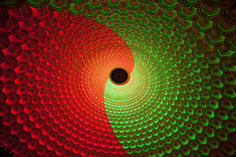 无人,寺庙,宫殿,横图,彩色,室外,特写,白天,旅游,度假,名胜古迹,标志建筑,地标,建筑,中国,亚洲,遗迹,图片,屋顶,景观,建筑群,灯光,古典,豪华,古迹,文物,娱乐,建设,梵宫,古建筑,江苏,无锡,祥符寺,享受,休闲,灵山,旅游胜地,放松,摄影,宗教,神圣,中国文化,古文明,东亚,中华人民共和国,庄严,旅行,传统文化,bj174