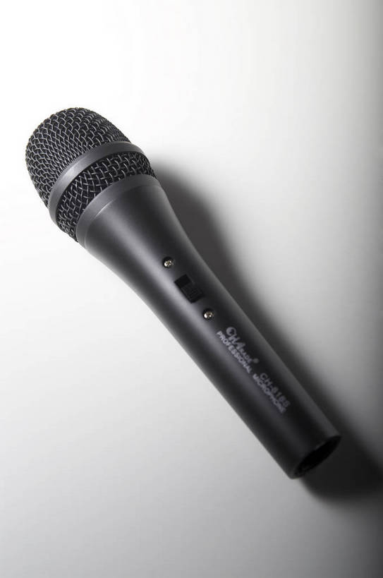 无人,竖图,彩色,棚拍,白色背景,静物,音乐,开关,一个,黑色,话筒,声音,麦克风,bj174