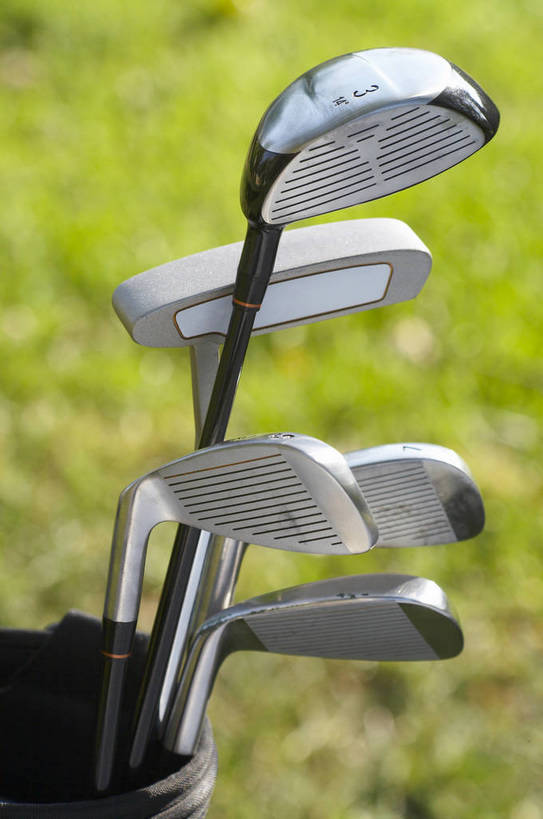 无人,竖图,室外,特写,比赛,运动,竞争,草坪,静物,材质,球类运动,生活,质地,娱乐,绿色,休闲,健康,积极,激情,高尔夫球杆,爱好,激烈,荣誉,周末,乐观,玩耍,休假,运动器材,bj174