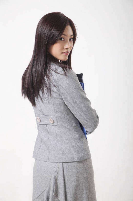 东方人,商务人士,秘书,商务女性,微笑,竖图,彩色,室内,白色背景,正面,衬衫,西装,商务,安全,成功,职员,亚洲,中年,伸展,套装,正装,平静,工作,文件,办公用品,领带,文件夹,年轻,生活,注视,黄种人,漂亮,现代,东方,一个,白色,职业,健康,成年,成人,成熟,靓丽,色彩,压力,友好,专注,舒展,影棚,生活方式,宁静,姿态,关注,气质,目标,商务装,和平,安详,工薪阶层,端庄,精明,形象,太平,安适,安好,宁靖,年轻女性,女人,女性,亚洲人,中国人,年轻人,白领,商人,上班族,半身,衬衣,白领阶层,办公室职员,升职,行为,bj174